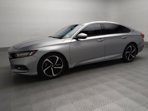 Used 2018 Honda Accord Sport image 2