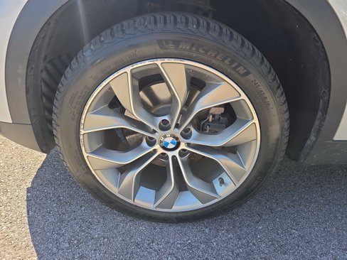 Used 2017 BMW X3 sDrive28i image 8