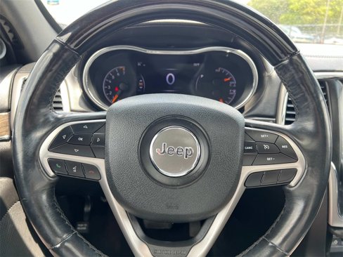 Used 2018 Jeep Grand Cherokee Overland image 16