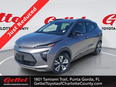 Used 2023 Chevrolet Bolt EUV LT w/ Convenience Package image 1