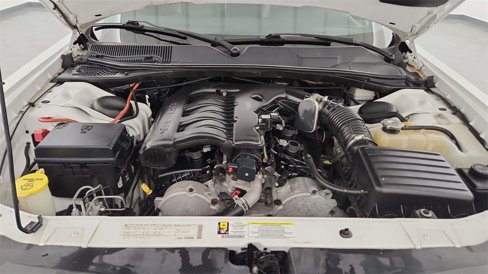Used 2010 Dodge Challenger SE image 21