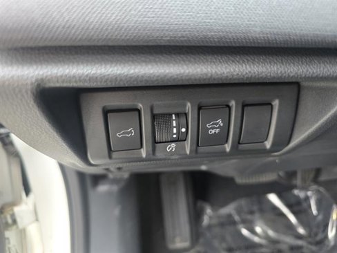 Used 2022 Subaru Outback Premium image 21
