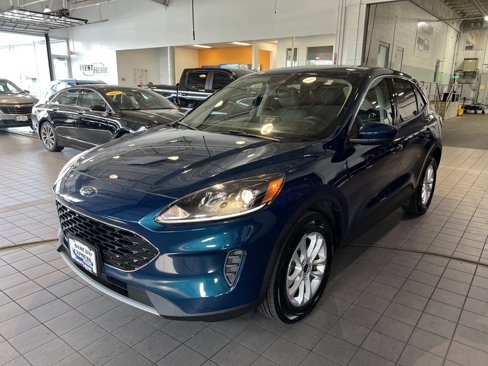 Used 2020 Ford Escape SE image 4