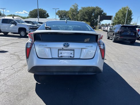 Used 2017 Toyota Prius Four image 4