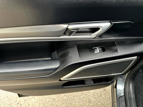 Used 2020 Kia Telluride LX image 30