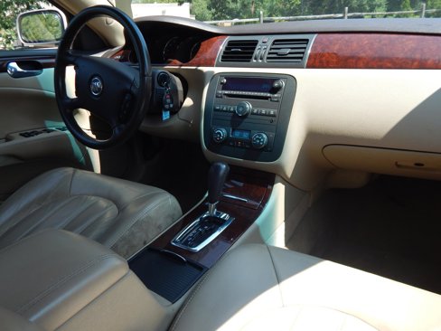 Used 2007 Buick Lucerne CXL image 16