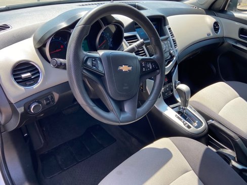 Used 2014 Chevrolet Cruze LS image 12