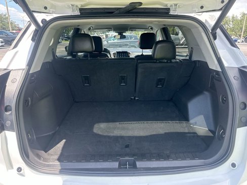 Certified 2023 GMC Terrain SLT image 25