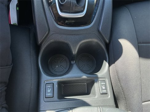 Used 2018 Nissan Rogue SV w/ Premium Package image 23