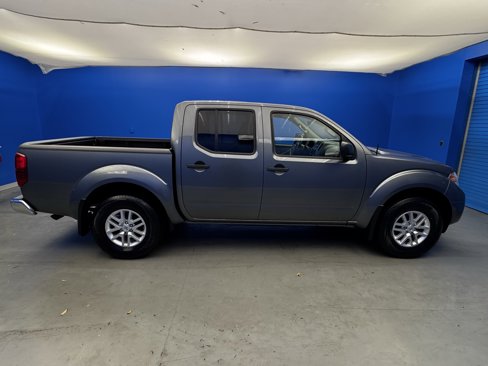 Used 2016 Nissan Frontier SV image 8