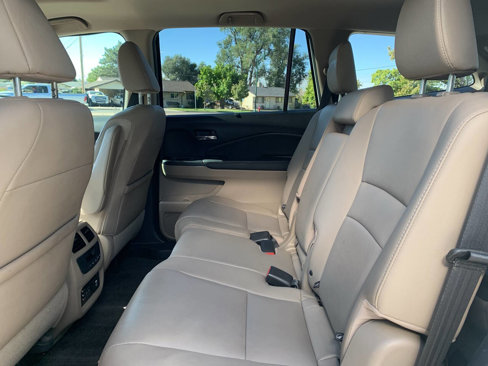 Used 2017 Honda Pilot Touring image 10