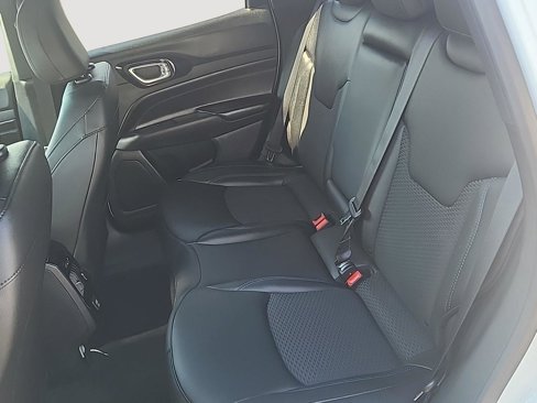 New 2025 Jeep Compass Latitude w/ Altitude Special Edition image 19