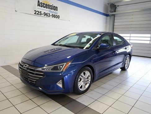 Used 2019 Hyundai Elantra SEL image 2