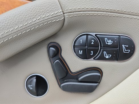 Used 2009 Mercedes-Benz SL 550 image 26
