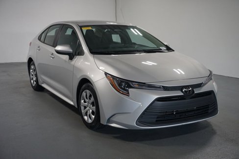 Certified 2023 Toyota Corolla LE image 3
