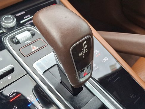 Used 2021 Porsche Cayenne S image 16