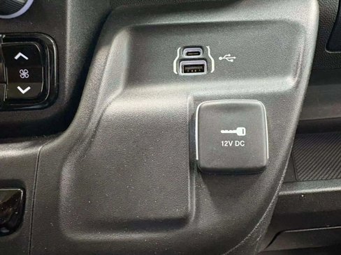 Used 2023 RAM ProMaster 2500 image 23