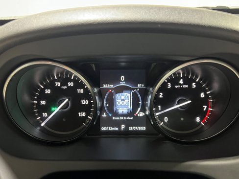 Used 2018 Land Rover Discovery Sport HSE image 29