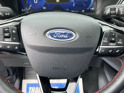 Used 2022 Ford Escape SEL w/ SEL Stealth AWD Package image 16