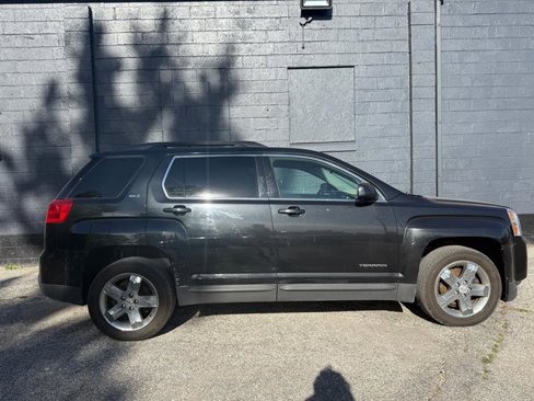Used 2013 GMC Terrain SLT w/ Safety Package image 4