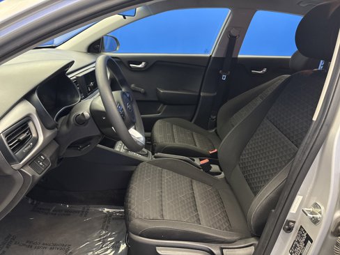 Used 2018 Kia Rio LX image 12