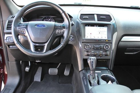 Used 2018 Ford Explorer XLT w/ Equipment Group 202A image 20