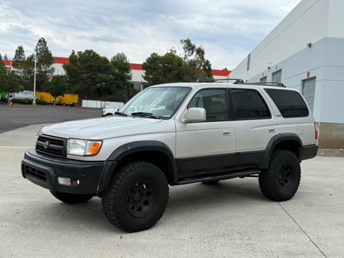 Used 1999 Toyota 4Runner Limited image 8
