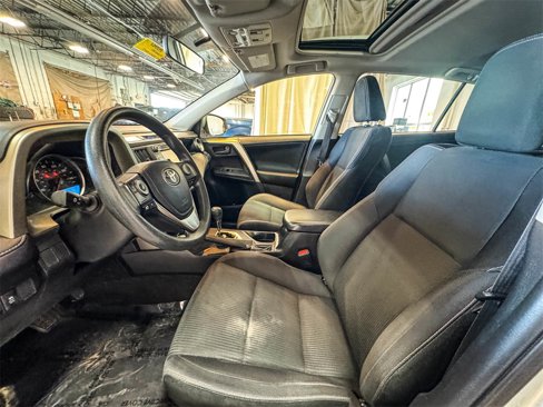 Used 2013 Toyota RAV4 XLE image 19