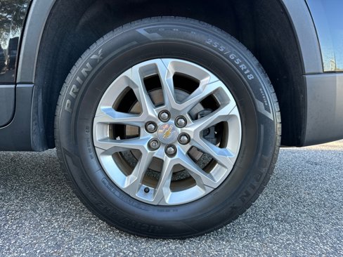 Used 2020 Chevrolet Traverse LT image 21