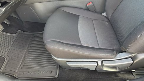 New 2025 Nissan Sentra SV image 19