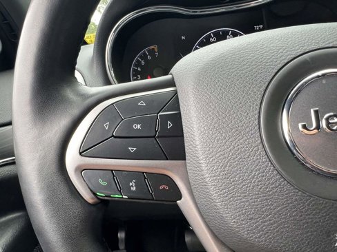 Used 2022 Jeep Grand Cherokee Limited image 29