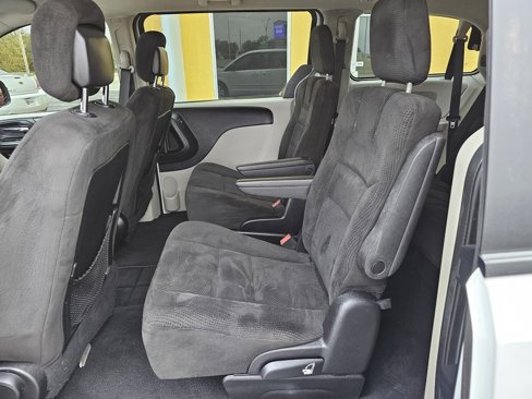 Used 2016 Dodge Grand Caravan SE w/ Quick Order Package 29E SE image 11