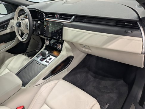 New 2026 Jaguar F-PACE R-Dynamic S image 24
