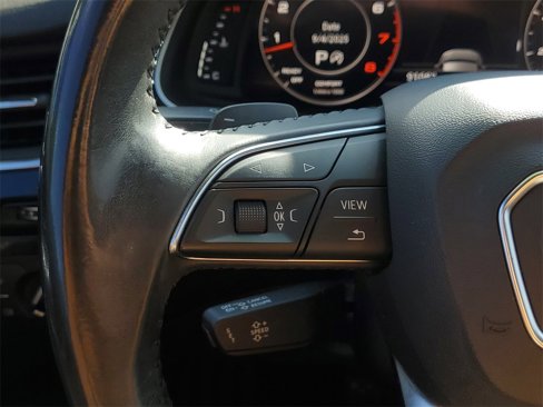 Used 2017 Audi Q7 3.0T Premium Plus image 16