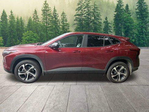 Used 2025 Chevrolet Trax RS image 3