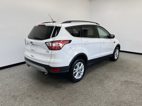 Used 2018 Ford Escape SE image 19