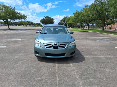 Used 2011 Toyota Camry LE image 9