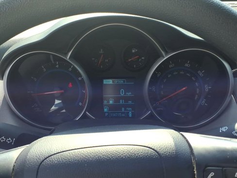 Used 2016 Chevrolet Cruze LS image 12