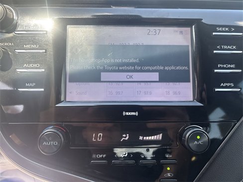 Used 2020 Toyota Camry SE image 20