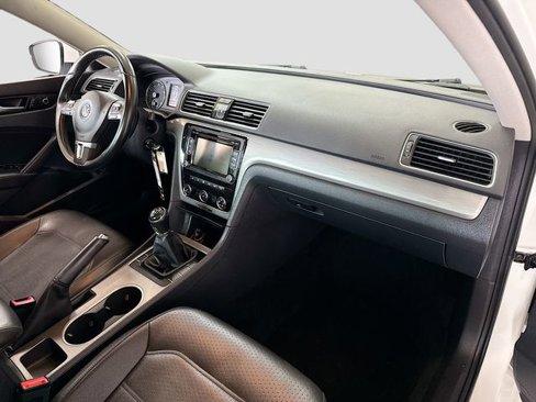 Used 2014 Volkswagen Passat 1.8T SE image 27