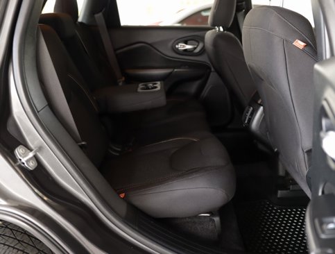 Used 2017 Jeep Cherokee 75th Anniversary image 33