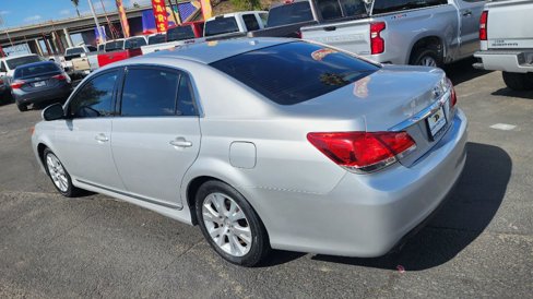 Used 2011 Toyota Avalon image 3
