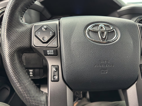 Used 2020 Toyota Tacoma TRD Off-Road image 20