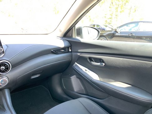 Used 2024 Nissan Sentra SV image 33