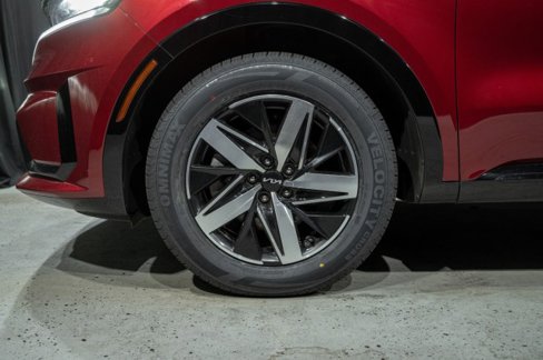 Used 2022 Kia Sorento S w/ Panoramic Sunroof Package image 8