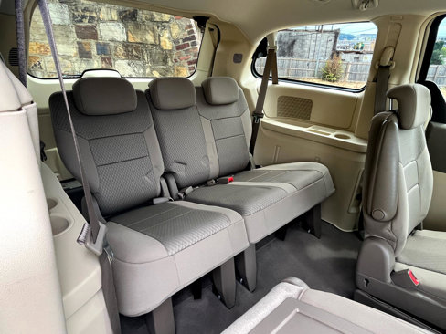 Used 2010 Chrysler Town & Country Touring image 53