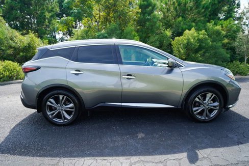Used 2021 Nissan Murano Platinum w/ Cargo Package image 2