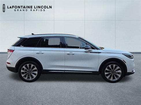 Used 2020 Lincoln Corsair Reserve w/ Elements Package image 6