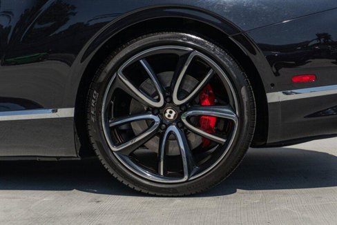 Used 2020 Bentley Continental GT V8 image 18