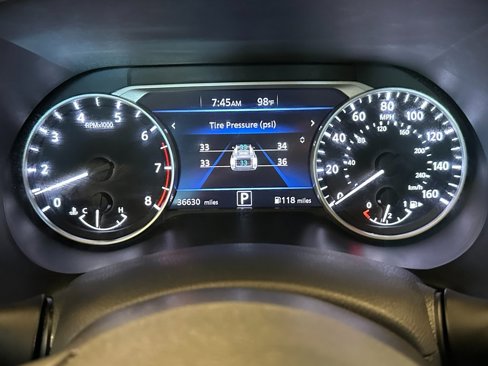 Used 2021 Nissan Sentra SV image 9